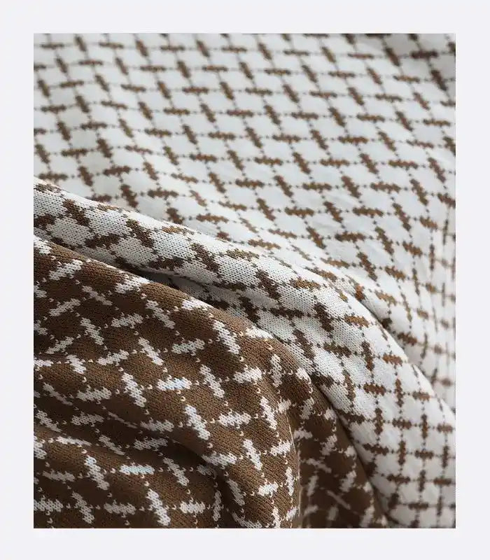 Versatile Reversible Throw Blanket - Cozy & Stylish Brown & White Knitted