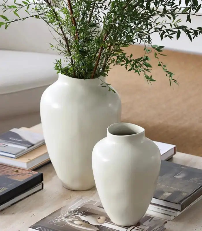 Atelier Ceramic Vase – Classic Amphora Silhouette Ivory