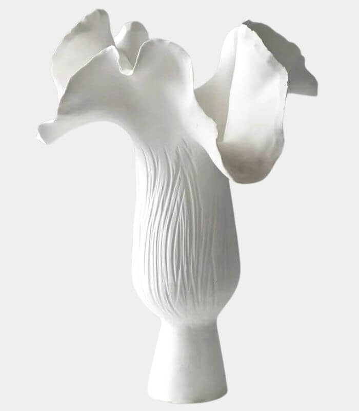 Petal Bloom Ceramic Vase – Handcrafted Sculptural Design