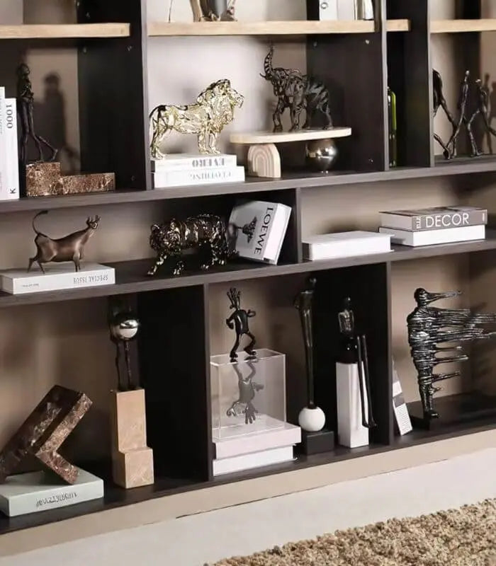 Golden Lion Sculptural Accent Piece Large Decorative Sculpture 31x20 cm