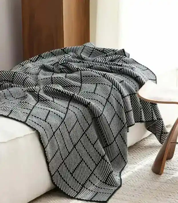 Signature Geometric Textured Throw Blanket | Premium Knit Home Accent 130x180 cm