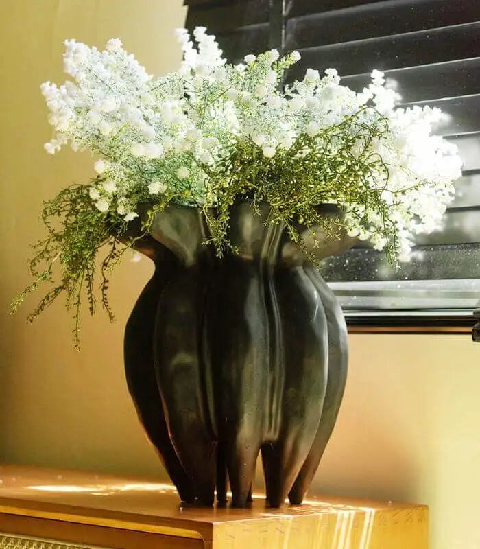 Ebon Bloom Vase - Elegant Handcrafted Black Vase Handcrafted