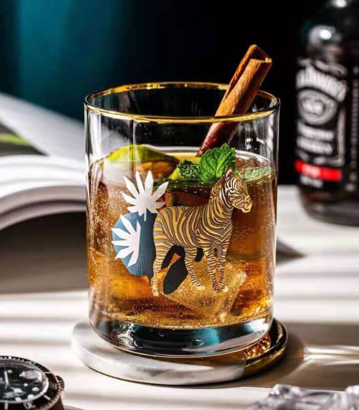 SAVANNA Gold-Rimmed Cocktail Glass - Hand-Decorated Safari Collection | Premium Whiskey Tumbler with African Wildlife Designs (390ml)