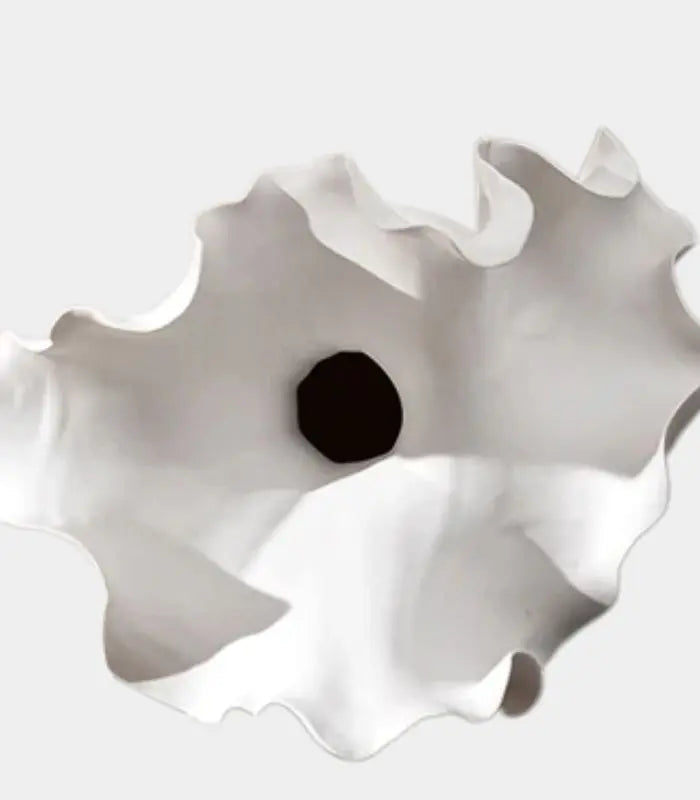 Verso Handcrafted Ceramic Vase – Sculptural Organic Form in White