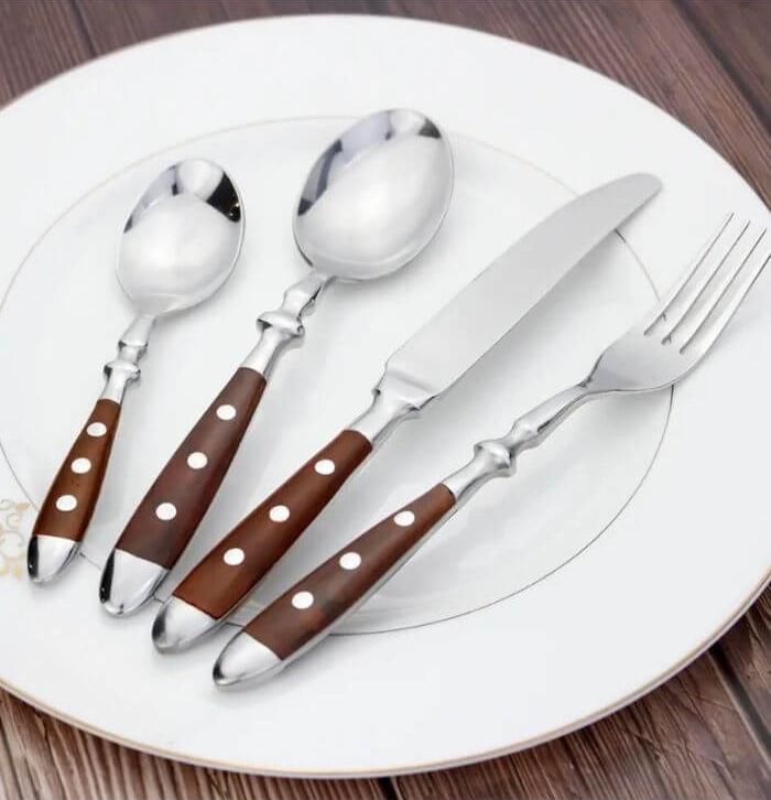 24pcs Cutlery Set Winchester Crest Resin and 18/10 Stainless Steel Set for 6 Brown