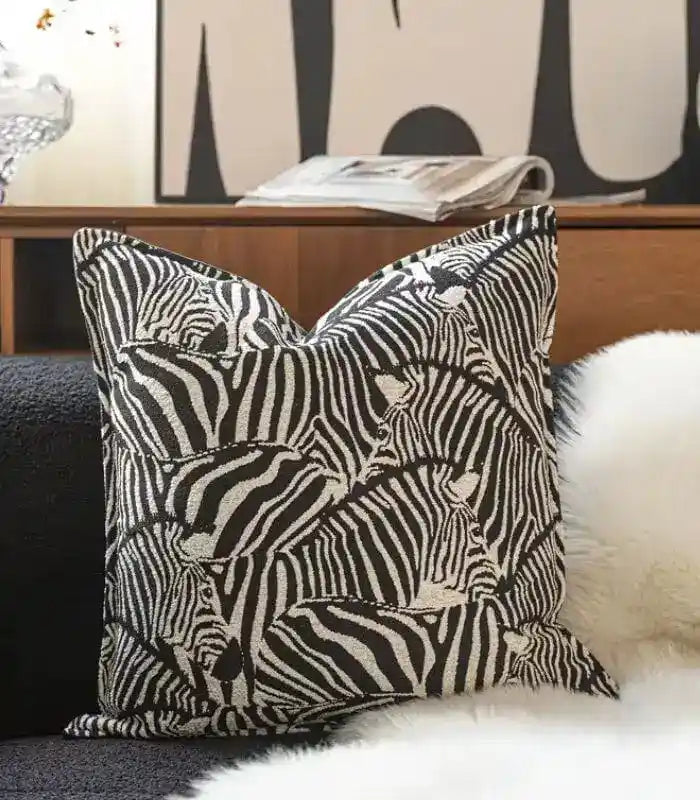 Savanna Decorative Cushion Cover – Black & White Woven Design 45x45 cm