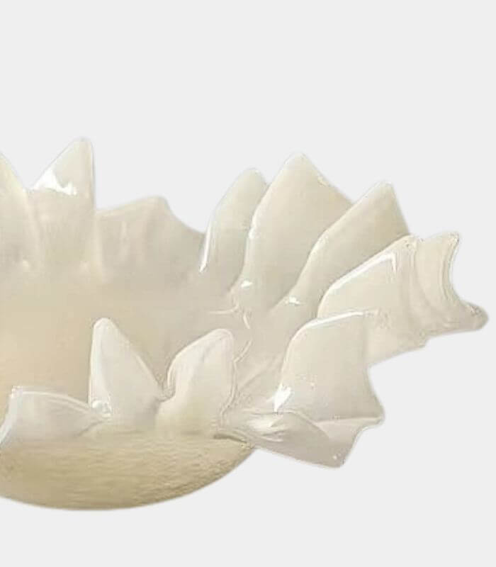 Ondine Ruffled Glass Bowl – Sculptural Leaf-Edge Design