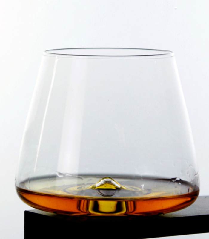 Refined Elegance Whiskey Glass Set (2 Pieces)