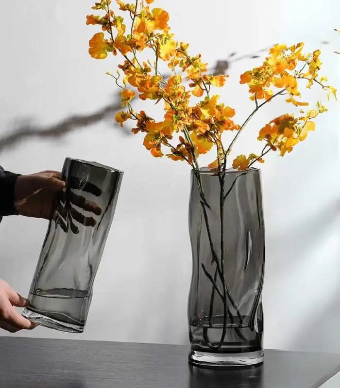 Tabletop Vase Transparent Crystal Glass with Swirls Cylindrical Black