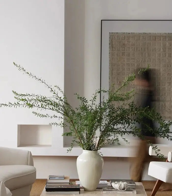 Atelier Ceramic Vase – Classic Amphora Silhouette Ivory