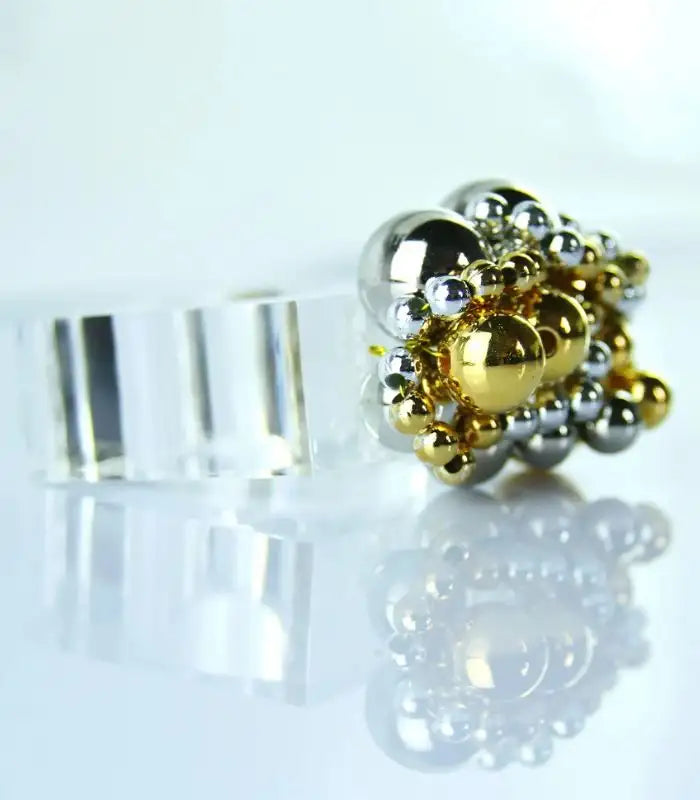 Handbeaded Bubble Napkin Rings – Gold & Silver Acrylic Set