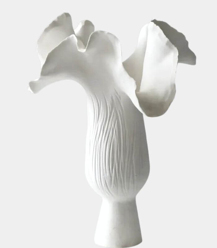 Petal Bloom Ceramic Vase – Handcrafted Sculptural Design