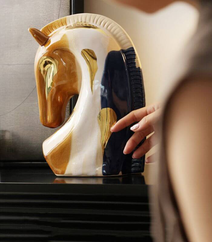 Elegant Porcelain Horse Bust Sculpture with Crackle Glaze – Available in Two Sizes