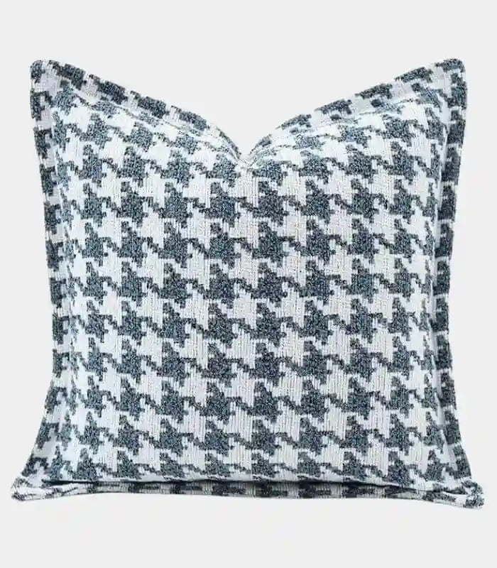 Heritage Houndstooth Cushion Cover – Classic Woven Pattern 45 x 45 cm
