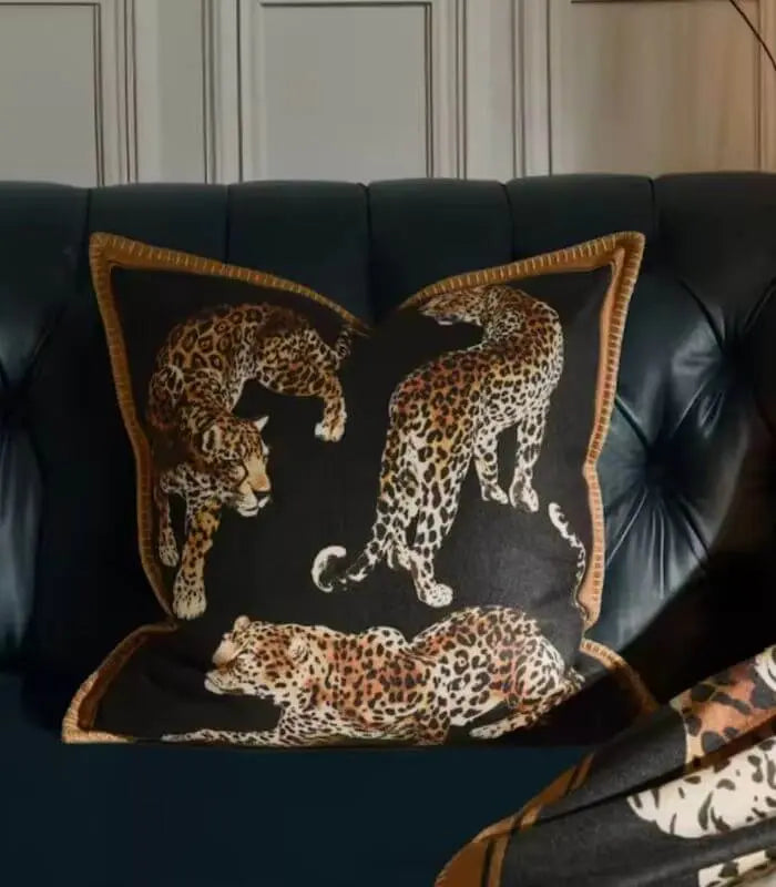Serengeti Decorative Cushion – Leopard Wildlife Design 45x45 cm (18 in)