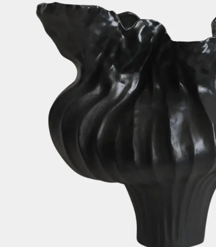 Verdant Ceramic Tabletop Vase – Handcrafted Sculptural Design Black 34 cm