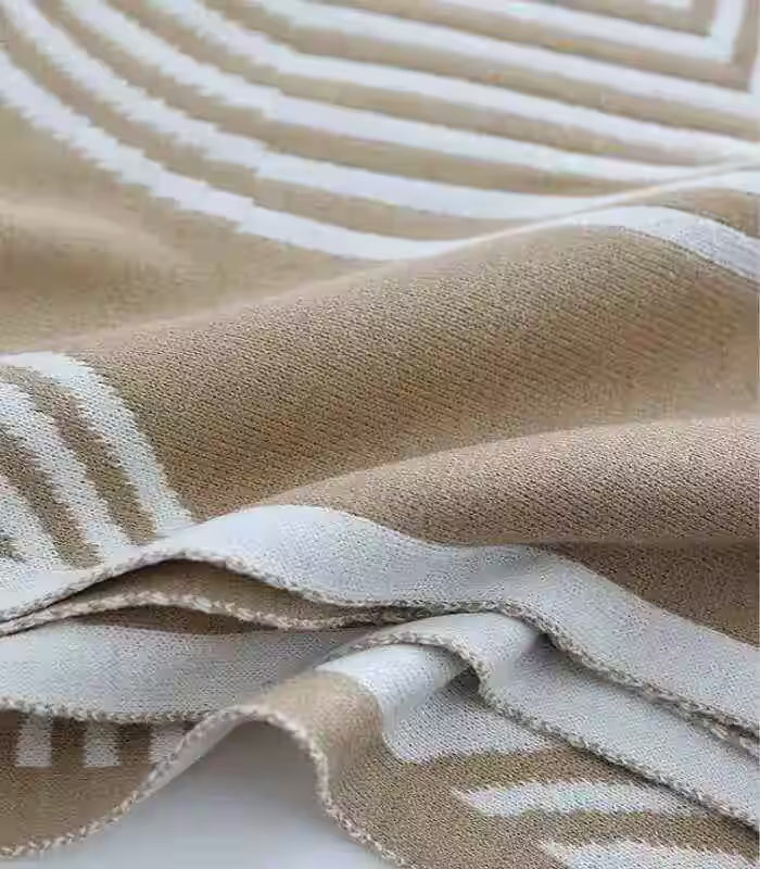 Throw Blanket Chains Pattern Knitted 130 x 180 cm