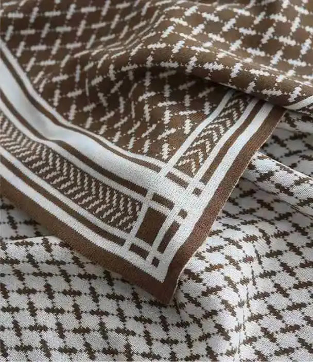 Versatile Reversible Throw Blanket - Cozy & Stylish Brown & White Knitted