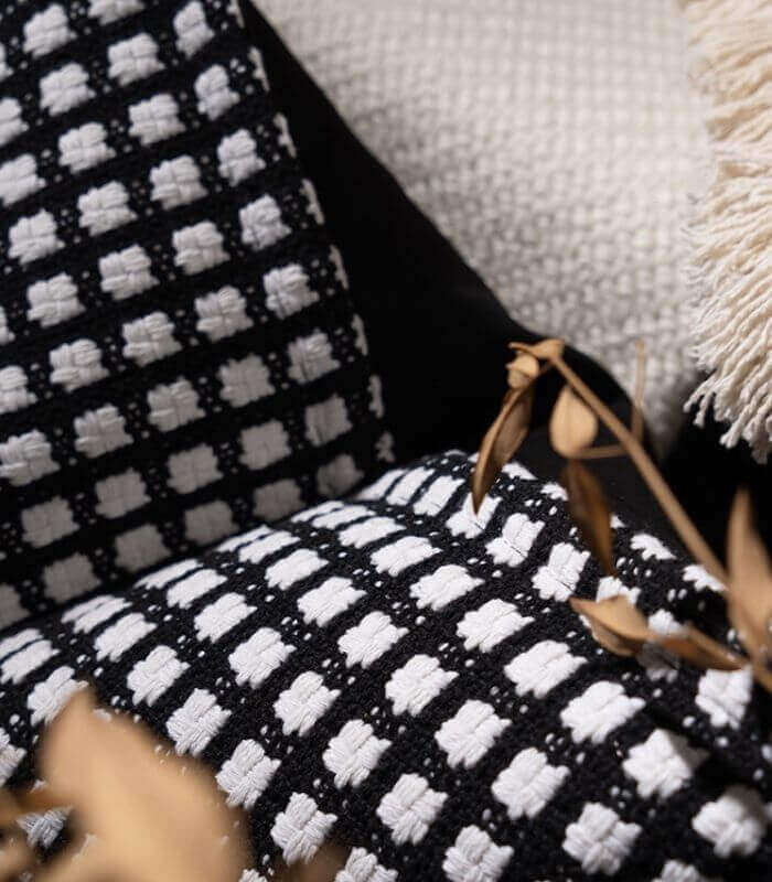 Black & White Checkered Cushion Cover – Woven Elegance (45x45 cm)