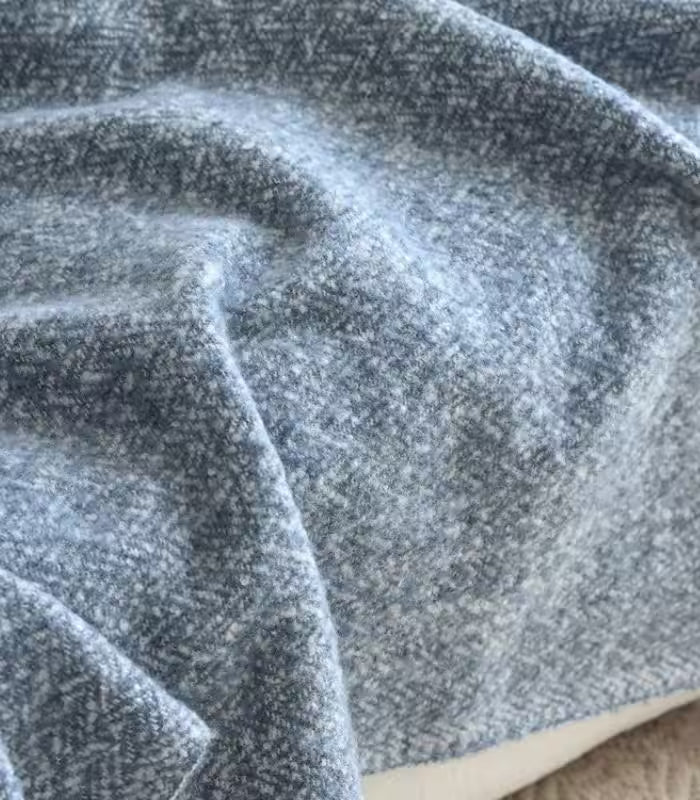 Blue Herringbone Throw Blanket – Textured Woven Design with Fringe Tassels 120 x 170 cm