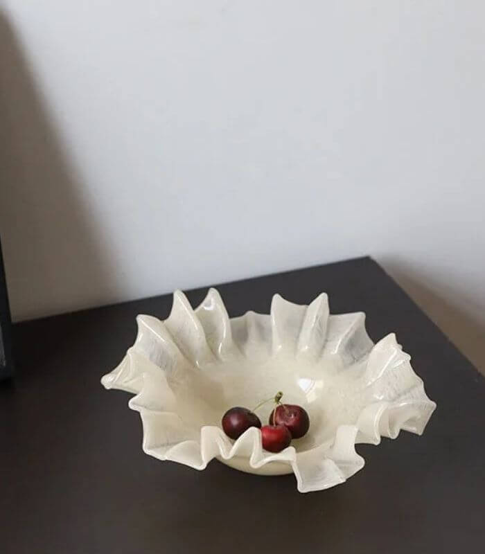 Ondine Ruffled Glass Bowl – Sculptural Leaf-Edge Design
