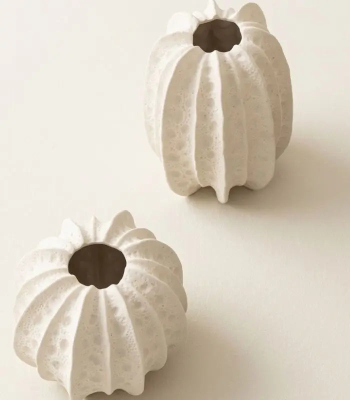 Onda Handcrafted Ceramic Vase – Rippled Texture in Cream