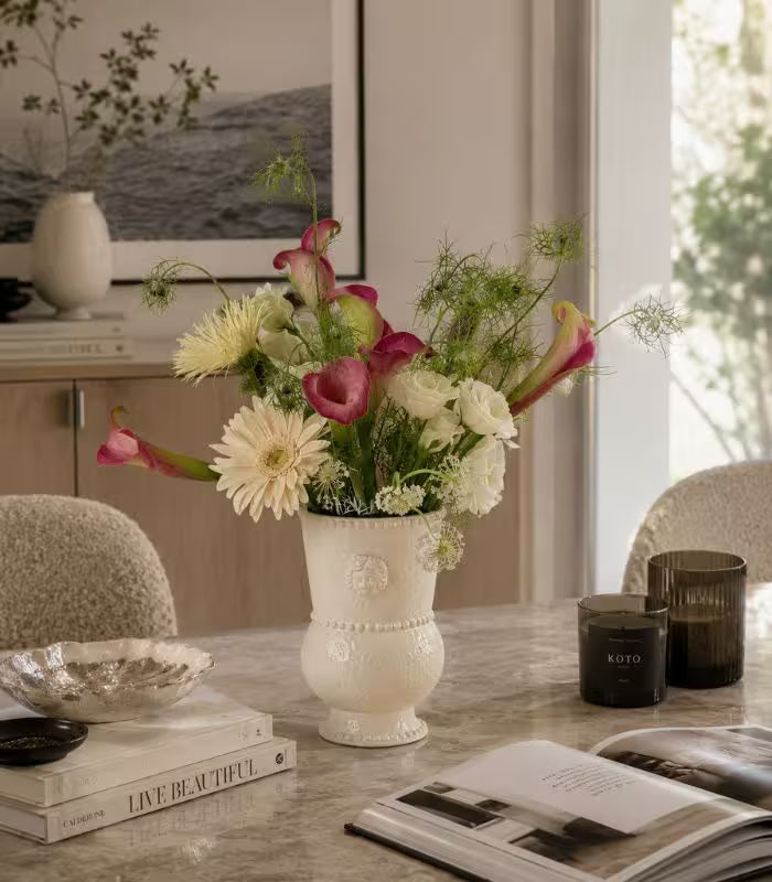 Marguerite Porcelain Vase – White Textured Finish with Pearl Beading & Cherub Relief 19 cm / 7.5 in