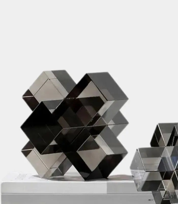 Modern Geometric Crystal Glass Sculpture – Abstract Décor Accent