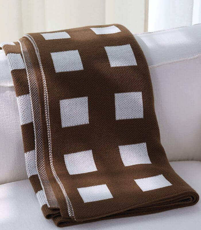 Geometric Knitted Blanket – Soft & Lightweight Throw, 130 x 180 cm (51 x 71 in)