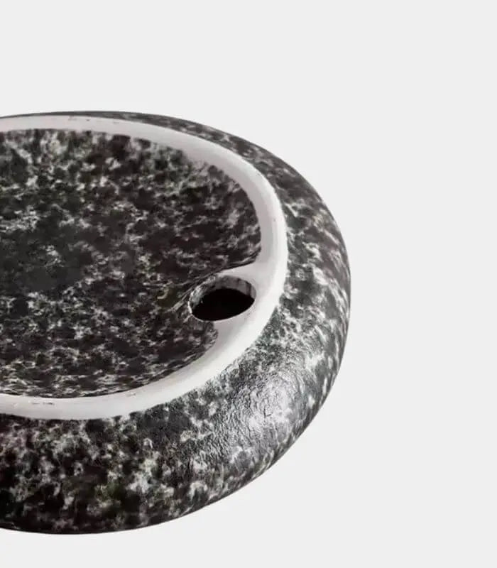 Stone-Effect Ceramic Plates – Handcrafted Speckled Design Collection