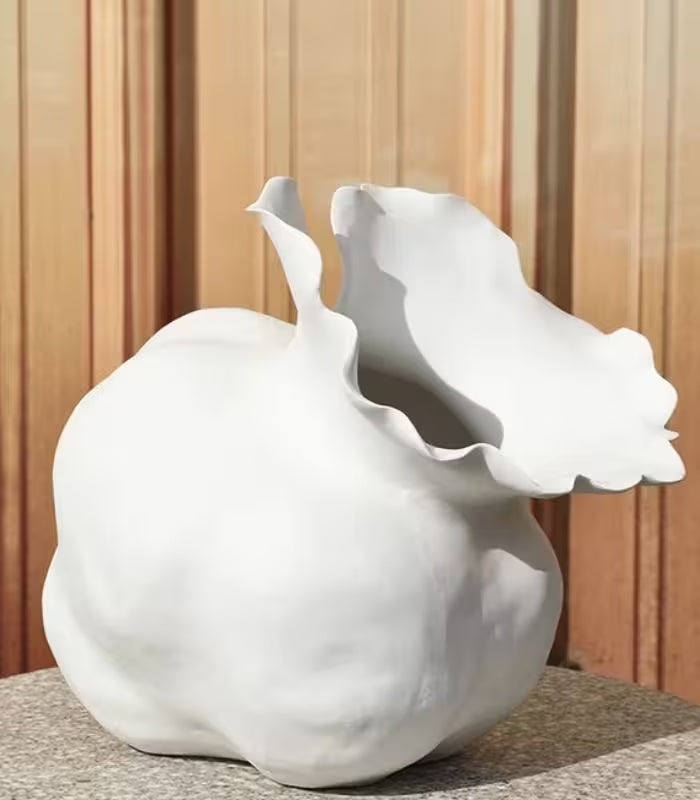 Seraphina Organic Form Ceramic Vase – Sculptural Petal Design 26.5 cm