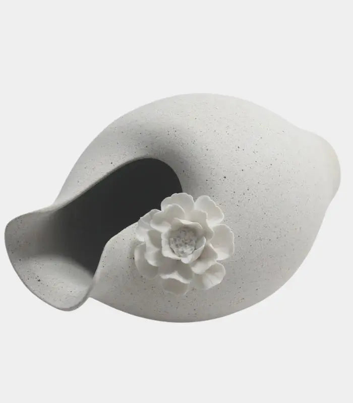 Lacrima Fiore Handcrafted Ceramic Vase – Sculptural Organic Form in Textured Cream 30 cm