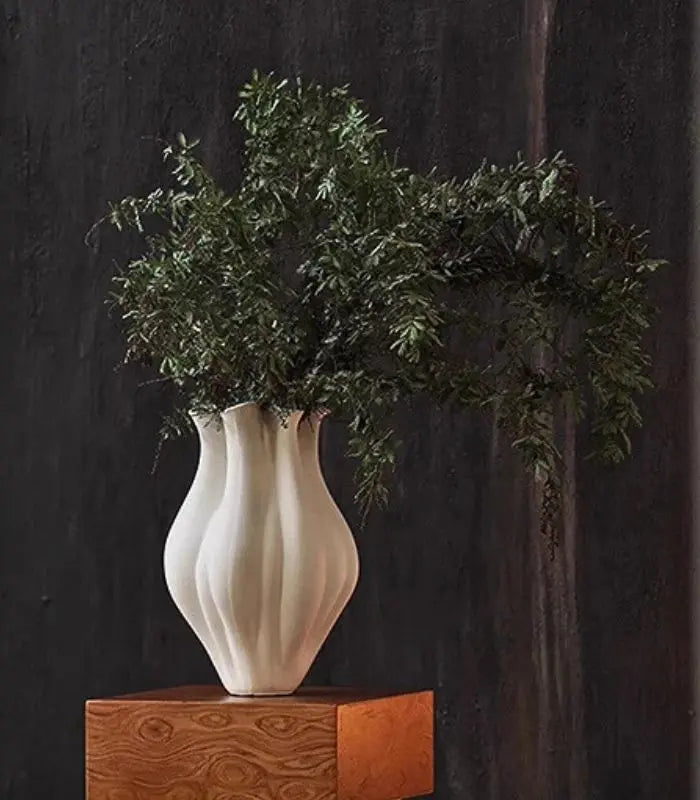 Valenza White Ceramic Sculptural Vase – Handcrafted Flowing Form 37 cm