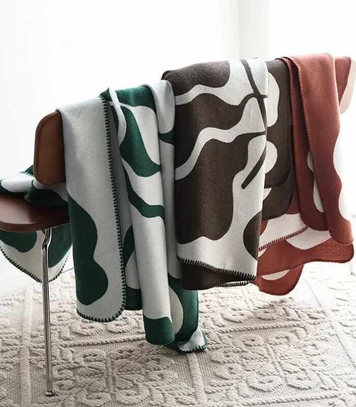 Abstract Leaf Pattern Throw Blanket Bohemian Throw Blanket Knitted  130x180 cm Green & White