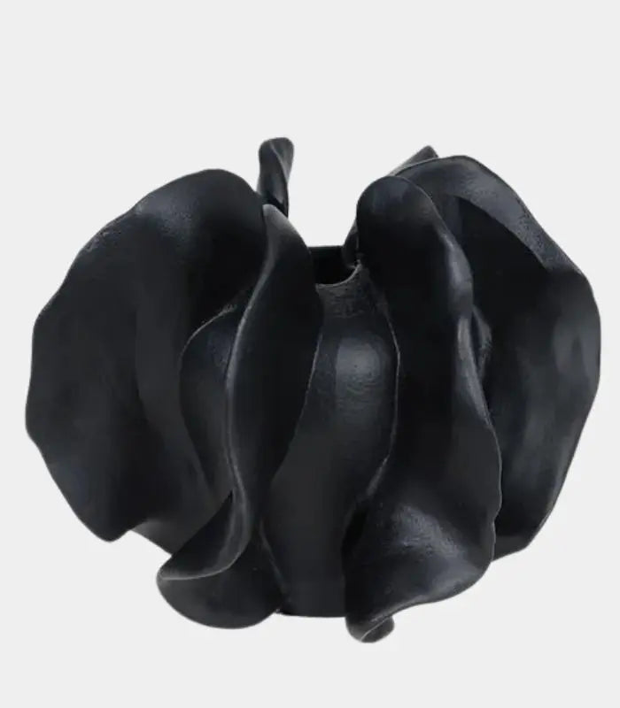 Reverie Resin Vase – Handcrafted Sculptural Design 24 cm (9.45 in)
