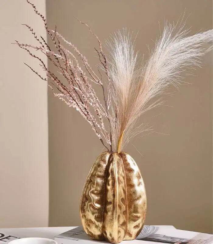 Ceramic Carambola Vase – Sculptural Star Fruit Design 16 cm