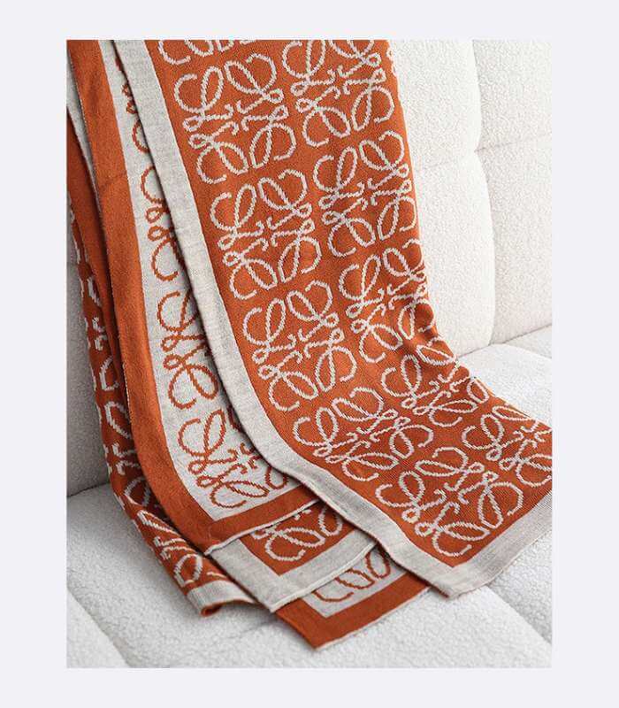 Reversible Damask Patterned Throw Blanket - Cozy 130x180cm Accent Blanket