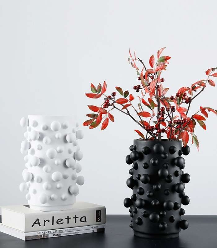 Abstract Resin Decorative Tabletop Vase Emilia White