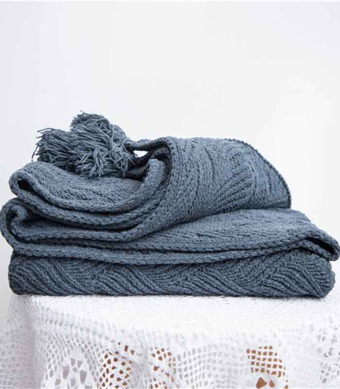 Chenille Stripe Plaid Blanket Soft with Tassels Throw 1kg